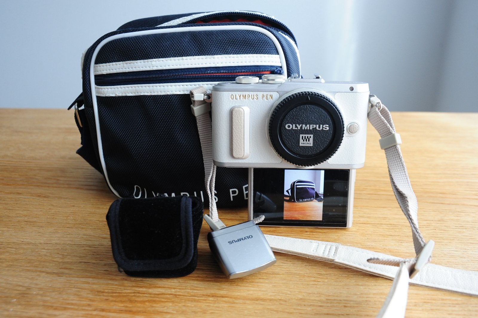 Olympus PEN E-PL8, Enlèvement ou Envoi, Comme neuf, Olympus
