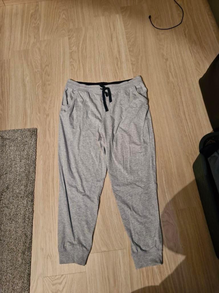 Grijze joggingbroek damart maat xl, Kleding | Dames, Broeken en Pantalons, Ophalen of Verzenden, Maat 46/48 (XL) of groter