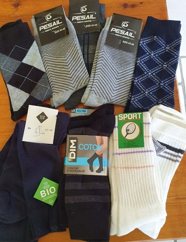 LOT DE 13 PAIRES DE CHAUSSETTES POUR HOMME (NEUF) 43-46, Enlèvement, Comme neuf, Taille 43 à 46