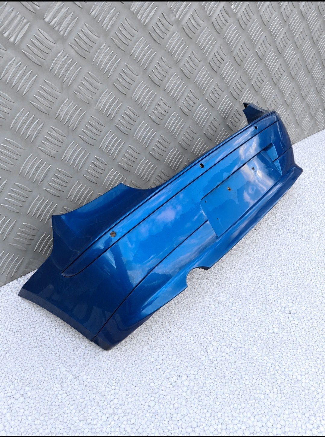 Pare choc arrière de BMW Série 1 bleu le Mans (381), Autos : Pièces & Accessoires, Enlèvement ou Envoi, Arrière, BMW