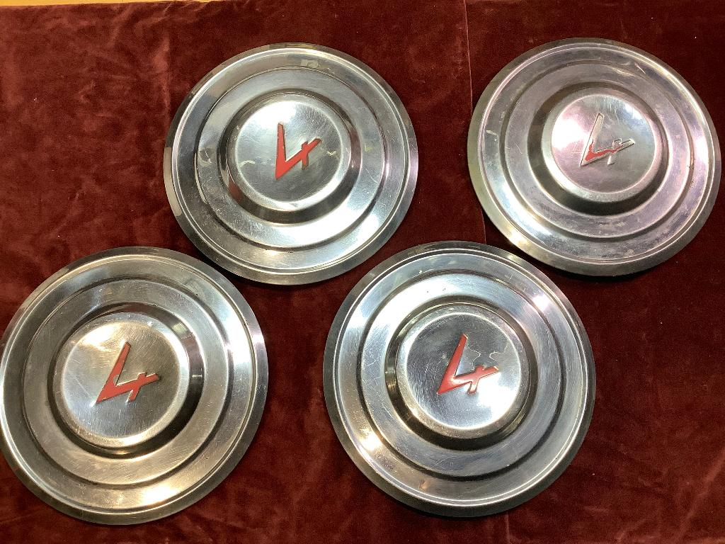 4 oldtimer wieldoppen, Ophalen of Verzenden, Gebruikt