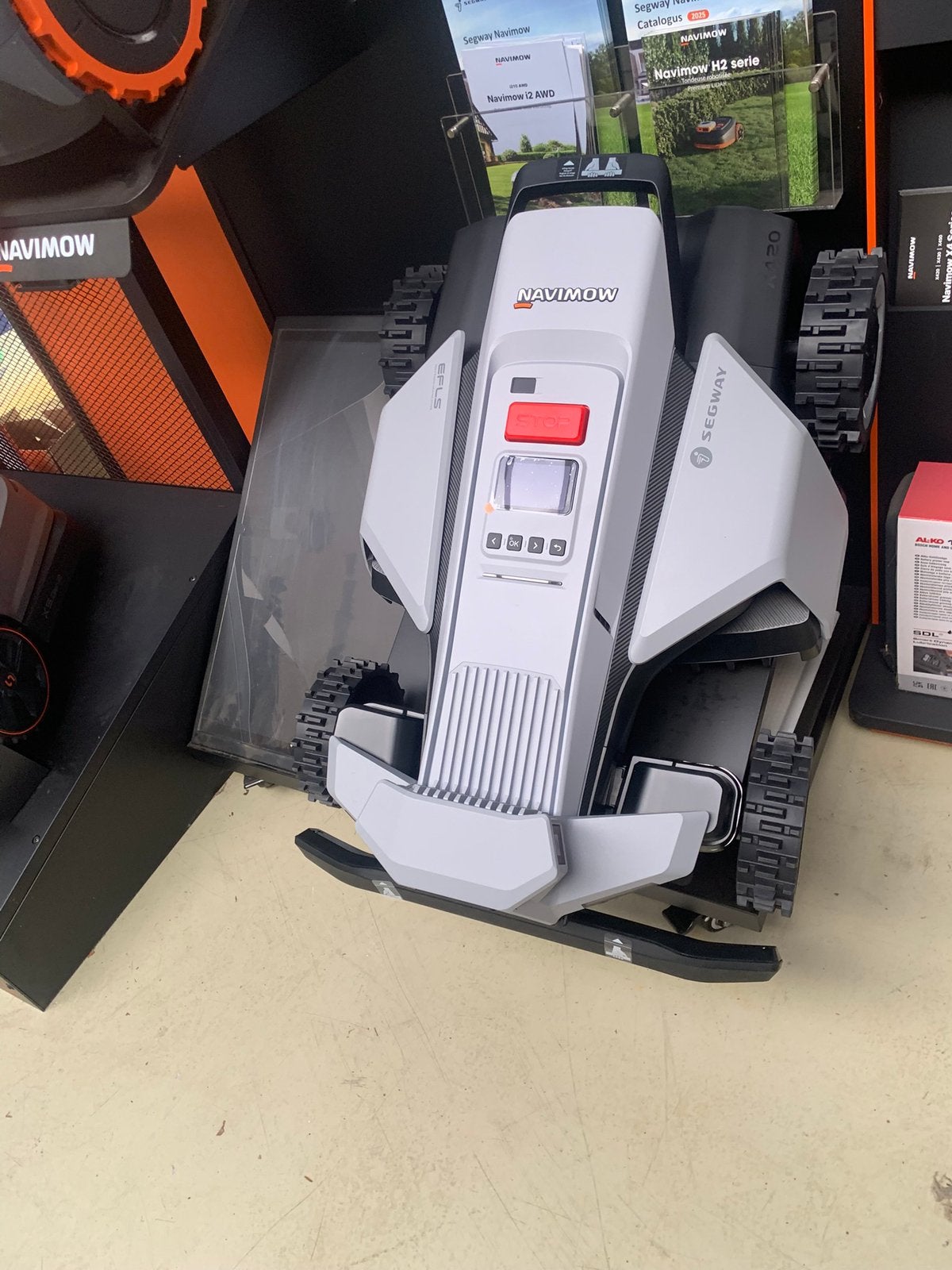 Segway, Tuin en Terras, Robotmaaiers, Ophalen, Zo goed als nieuw