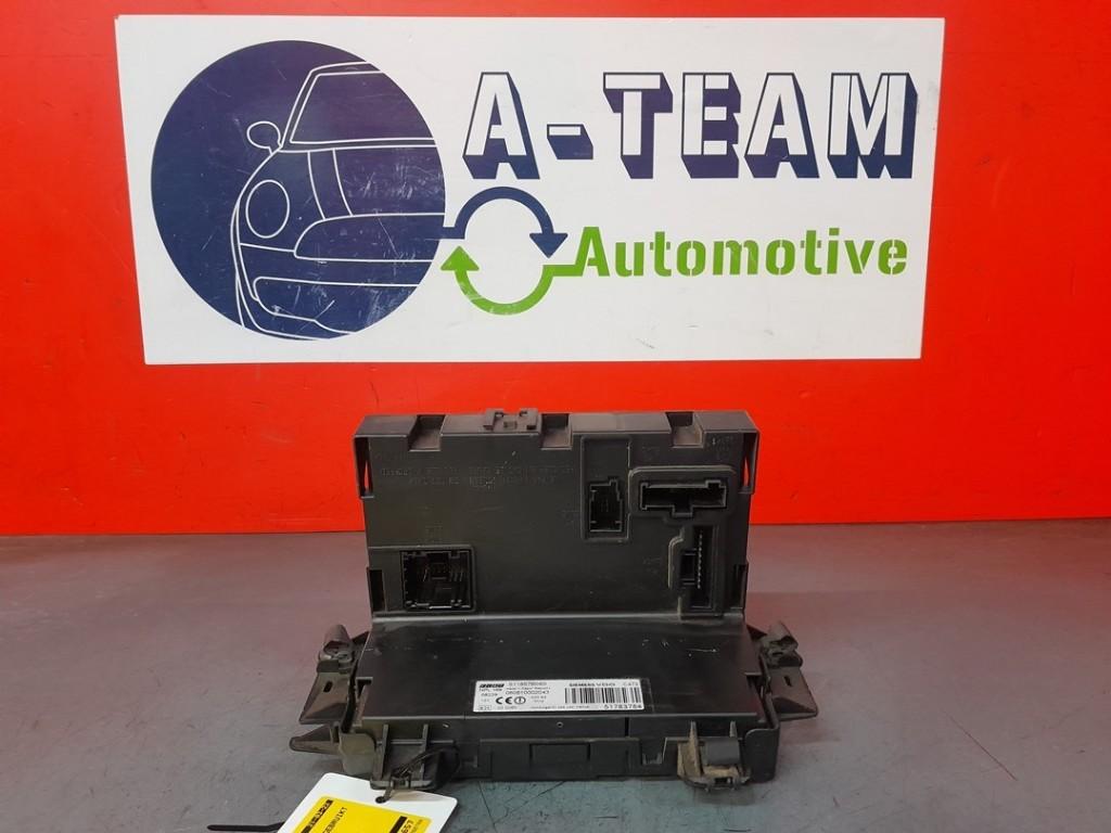 BOITE A FUSILBLES Fiat Panda (169) (51783784), Utilisé, Fiat