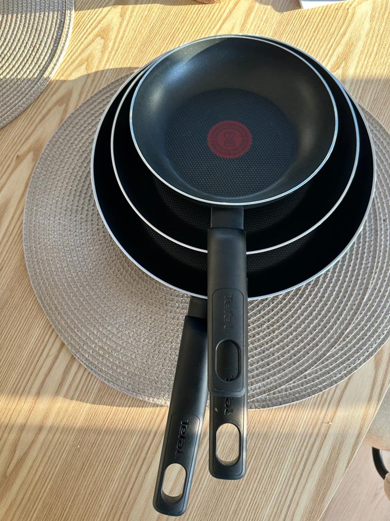 Poeles Tefal, Enlèvement, Comme neuf