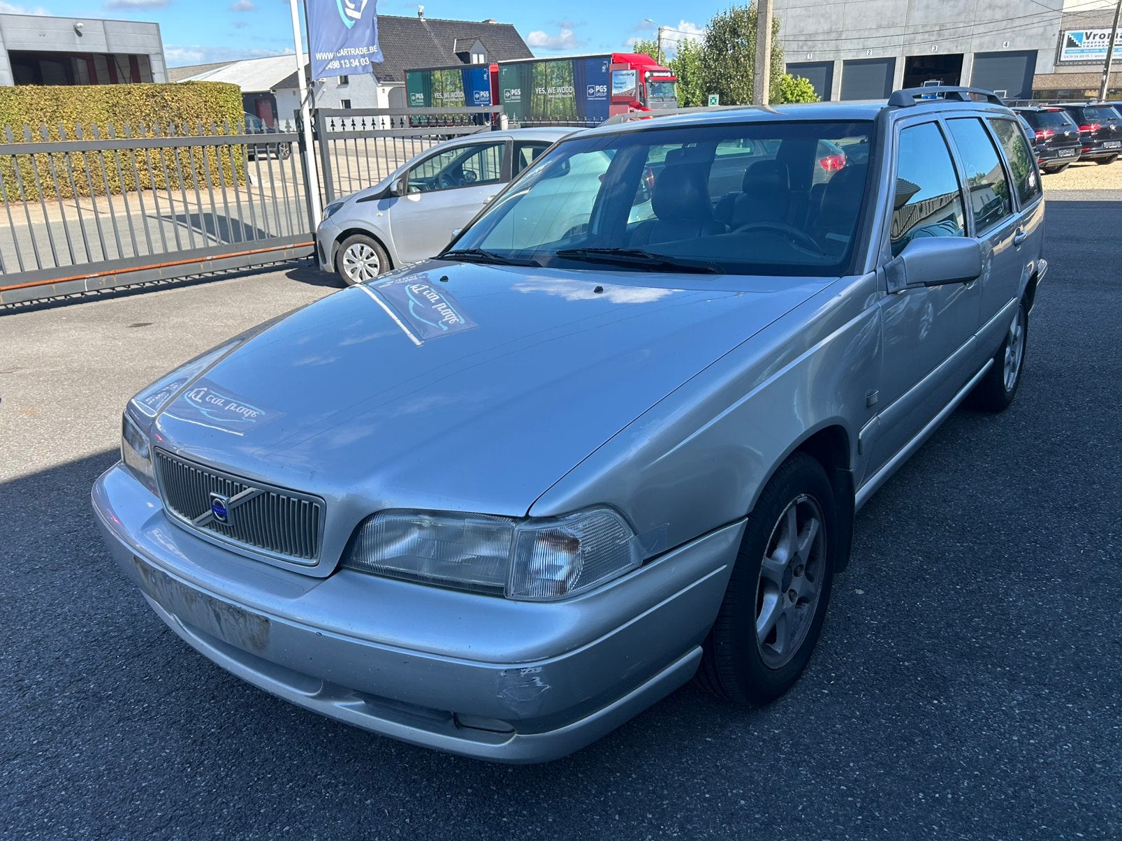 Volvo v70 2.5d export / onderdelen, Auto's, Volvo, Voorwielaandrijving, Zwart, 5 deurs, Particulier