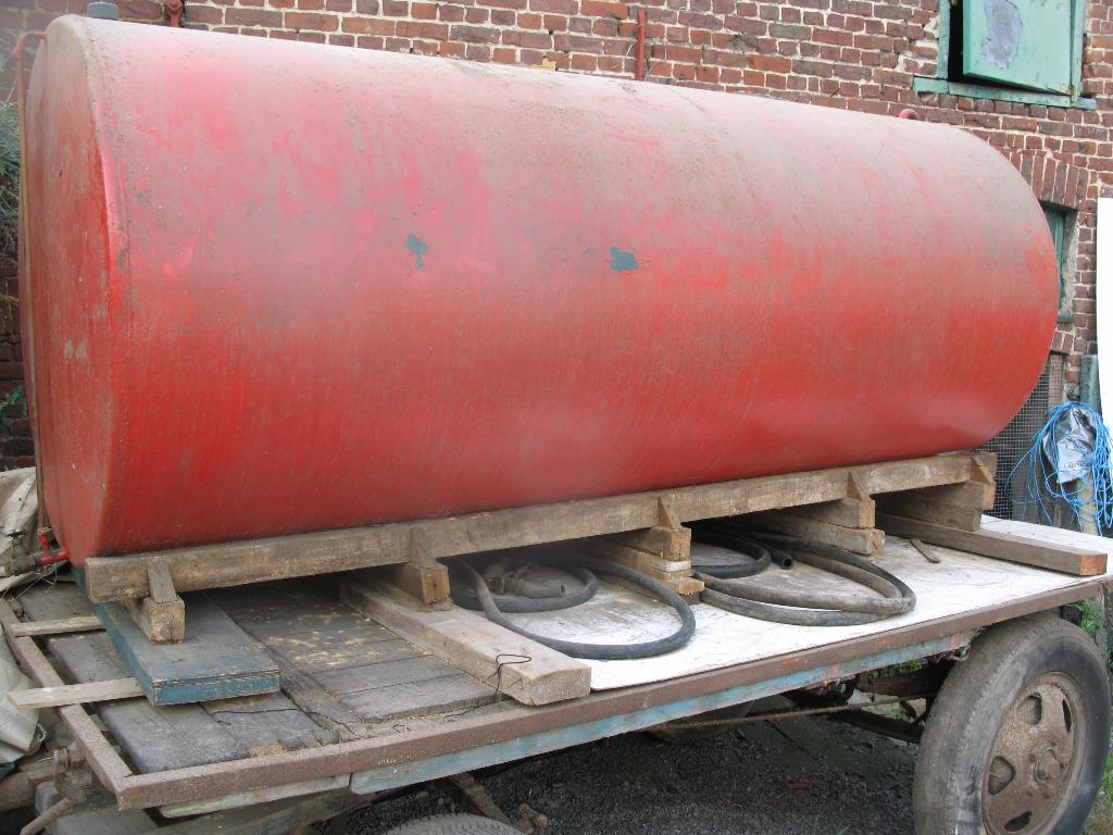 Mazouttank 3000l, Doe-het-zelf en Bouw, Ophalen, Gebruikt, Overige typen