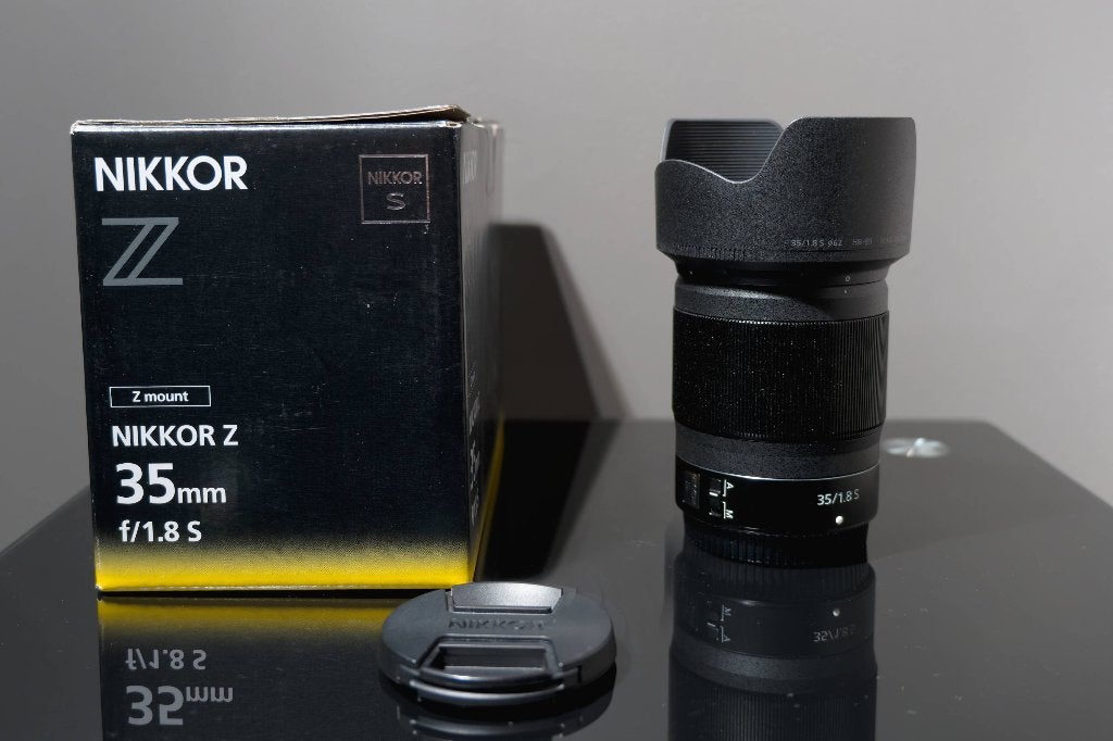 Objectif Nikkor Z 35mm f/1.8 S, Monture Nikon Z, Enlèvement ou Envoi, Comme neuf, Objectif grand angle