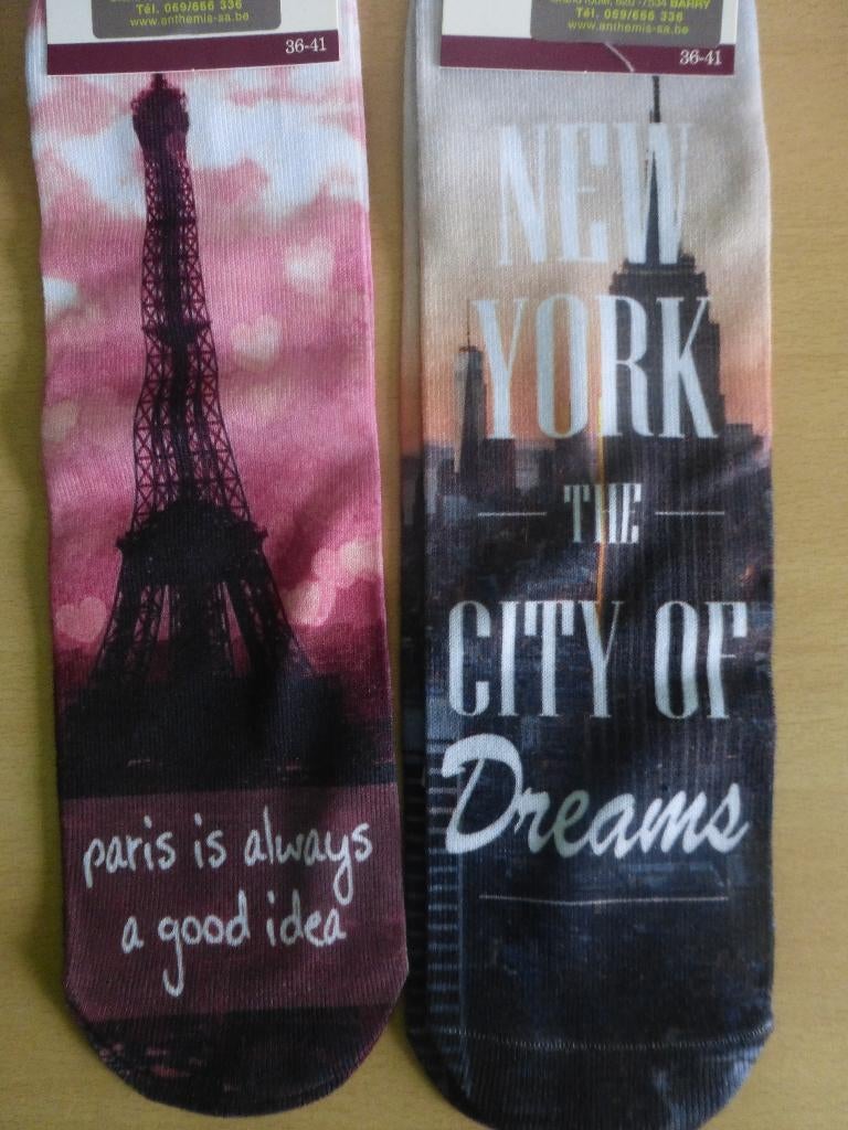 8 paires de chaussettes tubes 5 new york+3 Paris is always, Enlèvement ou Envoi, Neuf, Chaussettes et Chaussettes genoux