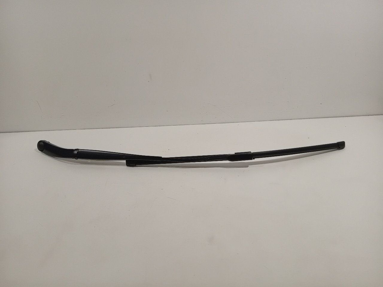Ruitenwisserarm links voor Hyundai Tucson, Onderdelen@venauto.nl, Van der Ven Autorecycling B.V., Gebruikt, Ettenseweg 76, 4706 PB Roosendaal, The Netherlands