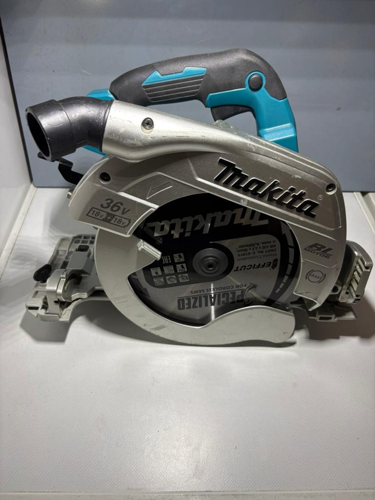 Makita accu cirkelzaag DHS900Z 18V+18V 235mm 85mm diep, Ophalen of Verzenden, Zo goed als nieuw