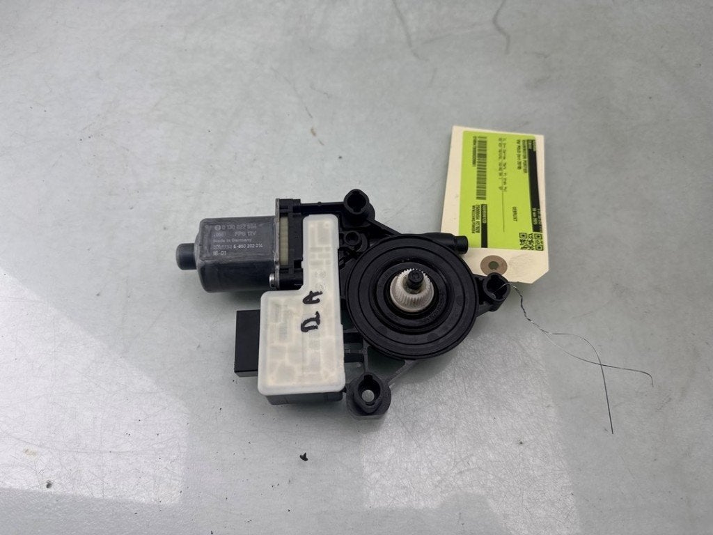 MOTEUR LEVE VITRE ELECTRIQUE Volkswagen Polo VI (AW1), Utilisé, Volkswagen