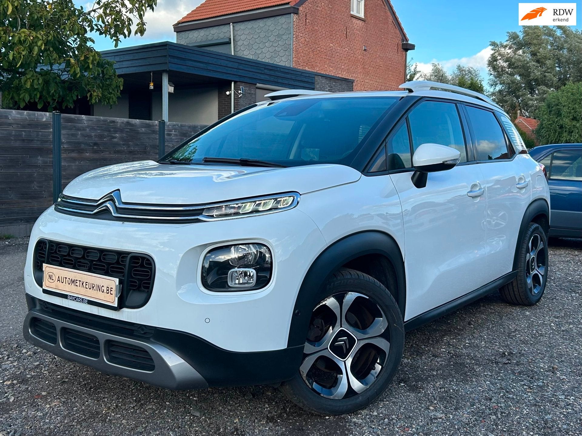 Citroen C3 Aircross 2019 AUTOMAAT 82.000 KM'S Pano!, Auto's, Voorwielaandrijving, Gebruikt, 1199 cc, Leder