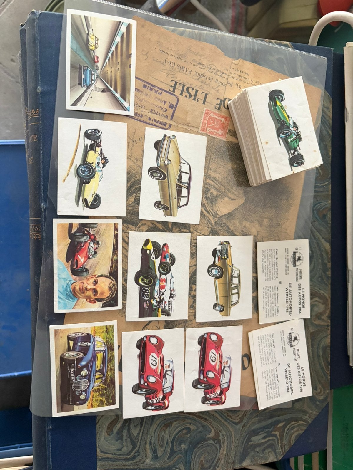 150 carte de collection Le monde des autos, Collections, Enlèvement ou Envoi, Comme neuf