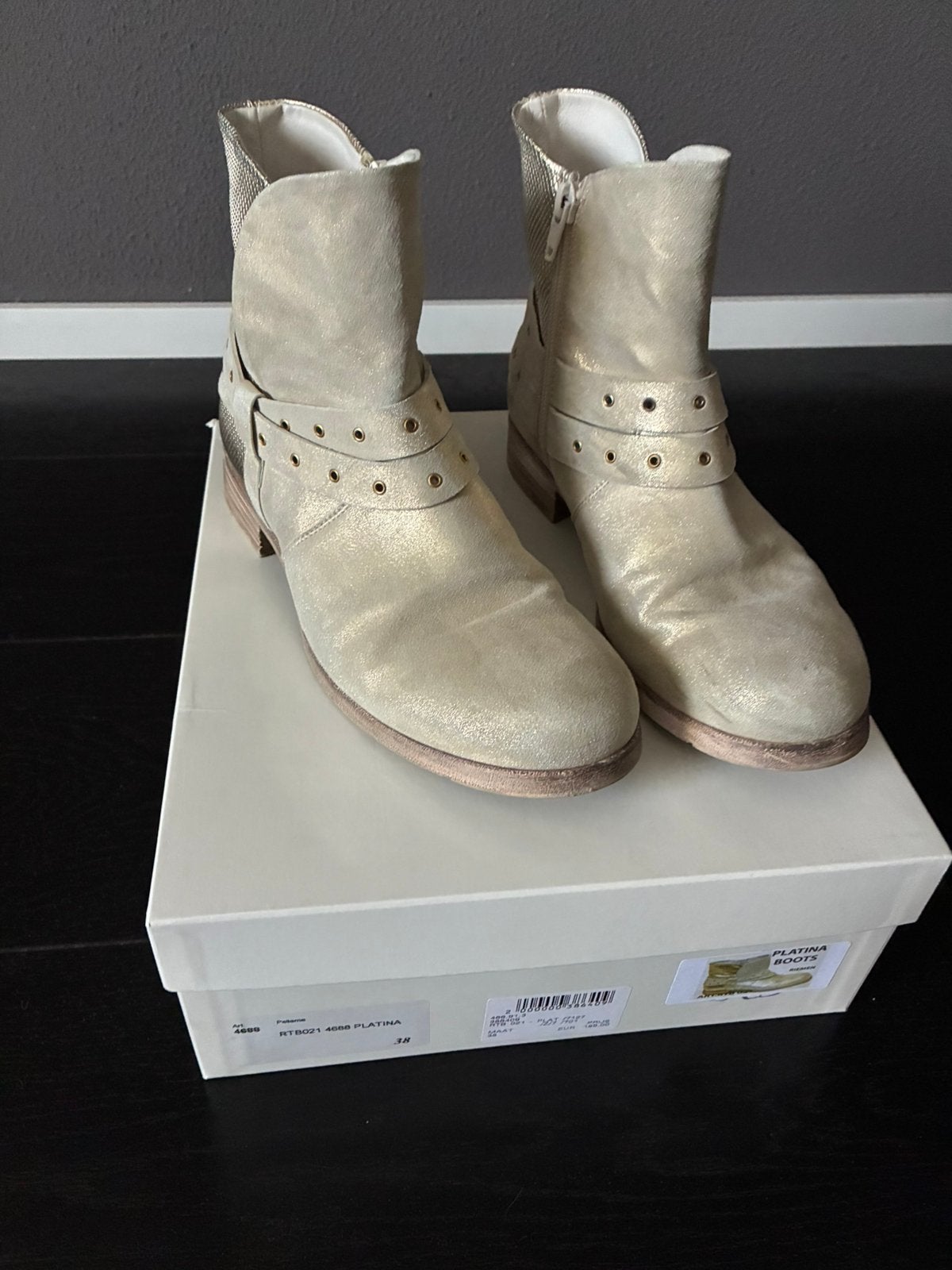 Laarsjes RTB maat 38, Enfants & Bébés, Vêtements enfant | Chaussures & Chaussettes, Enlèvement, Comme neuf