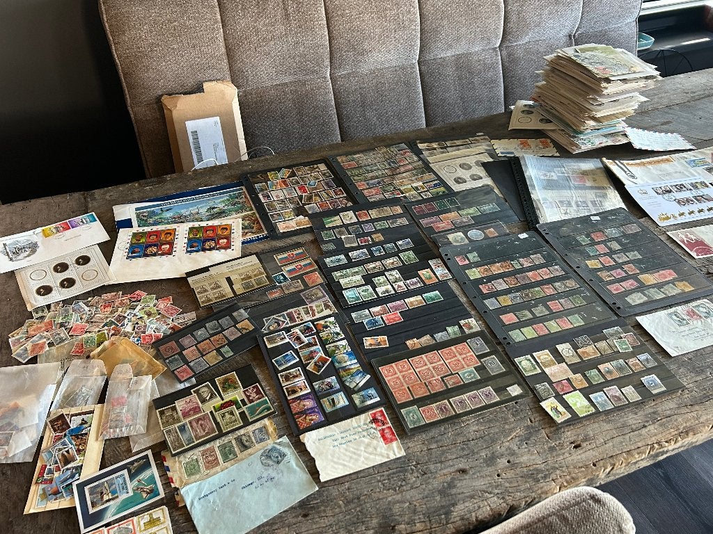 Grande collection de timbres et d'enveloppes anciens, Enlèvement ou Envoi