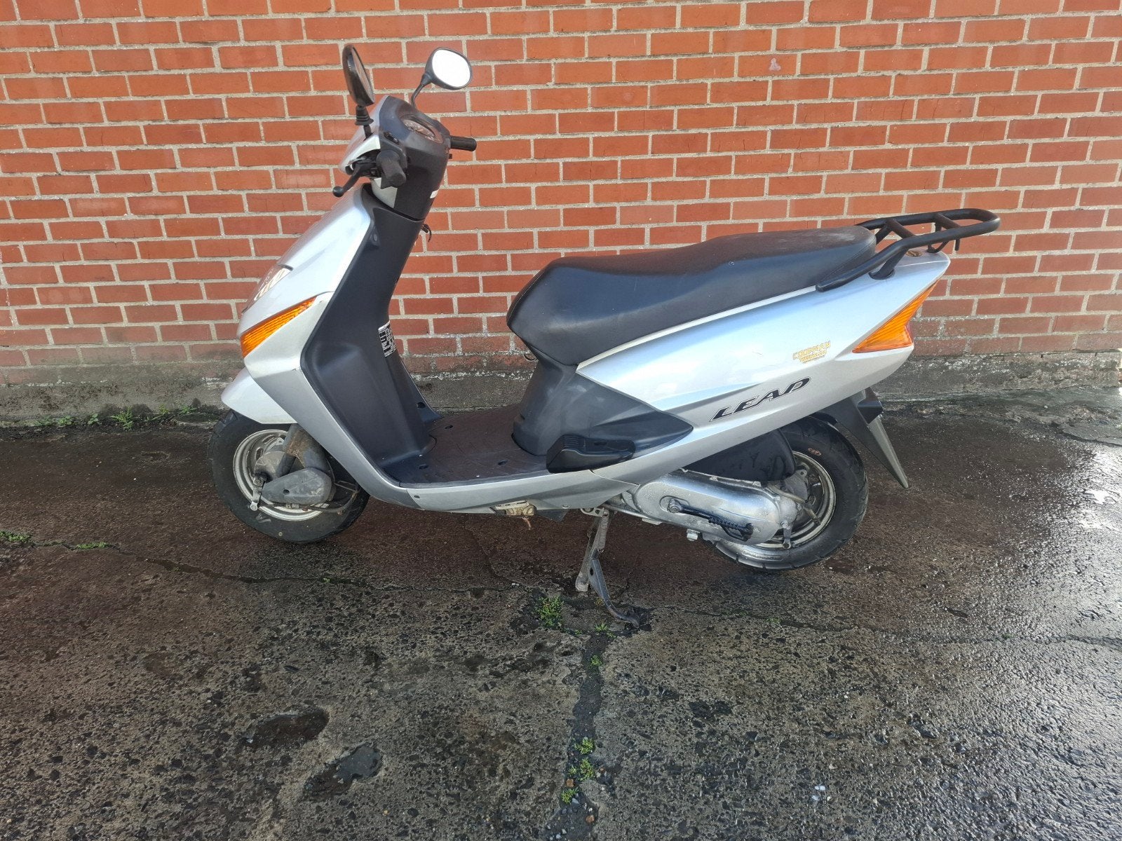 Honda lead 100cc