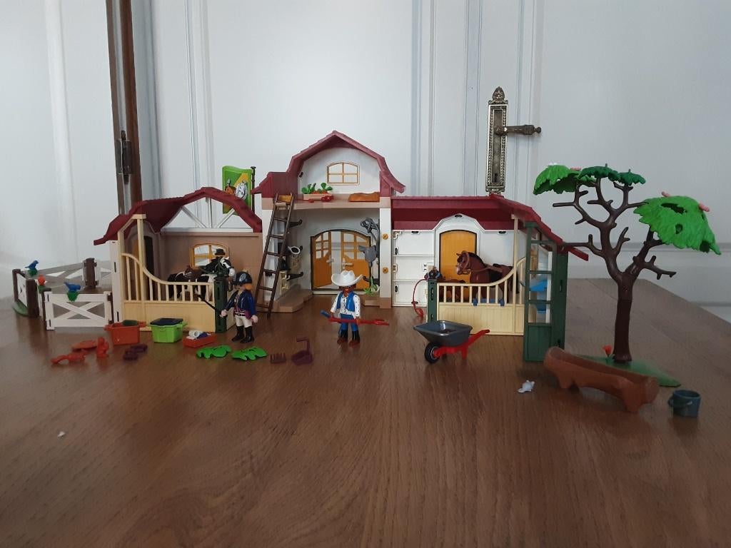 PlayMobil belle grande école d'équitation, Enlèvement ou Envoi, Comme neuf, Ensemble complet