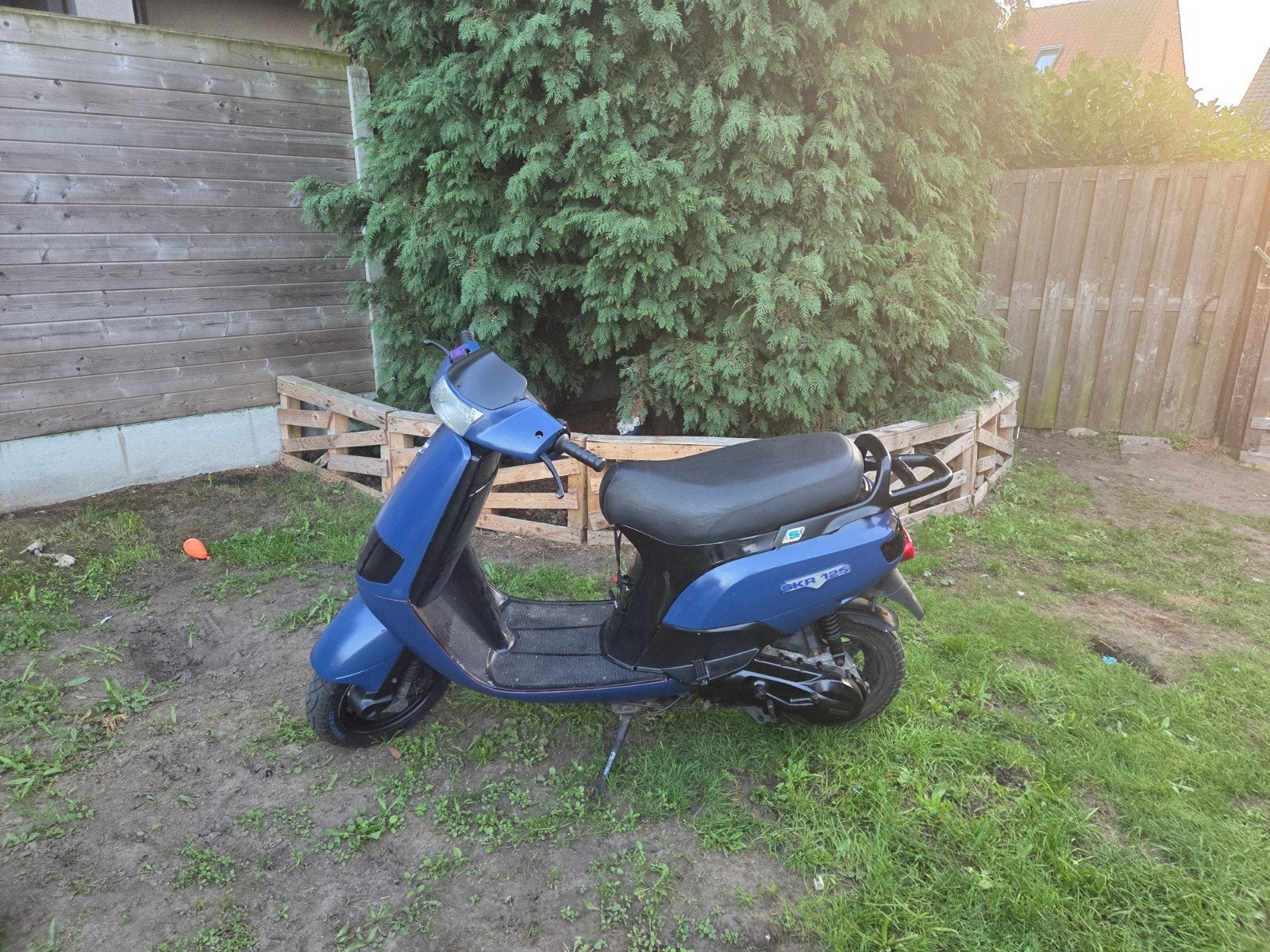 skr125 be A1, Fietsen en Brommers, Tweetakt, Gebruikt, Overige modellen, 125 cc