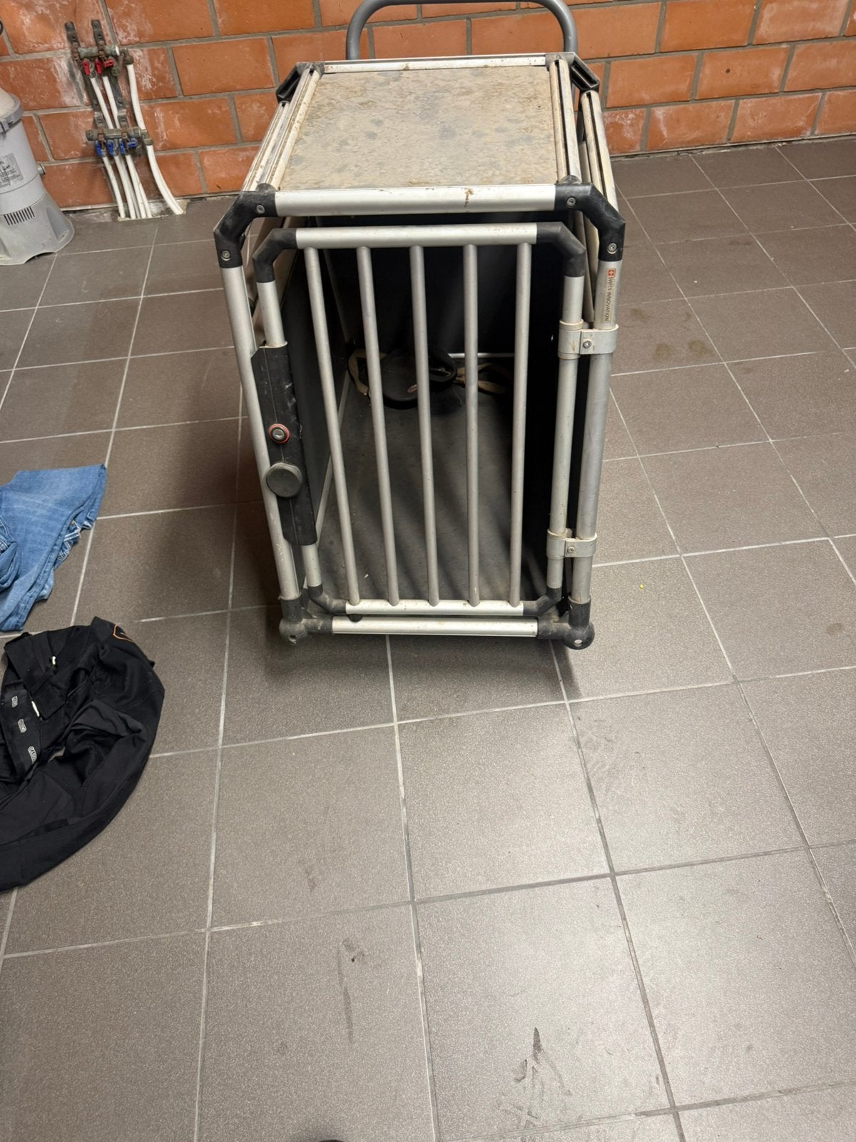 Alu auto bench, Dieren en Toebehoren, Hondenbenches, Ophalen, Gebruikt