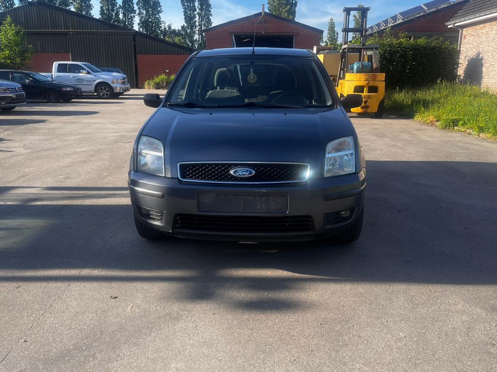 FORD FUSION 1.3BENZINEVAN2005 MET AIRCO ALCANTARA ALU VELGEN, Autos, Ford, Argent ou Gris, Achat, Boîte manuelle, Alcantara