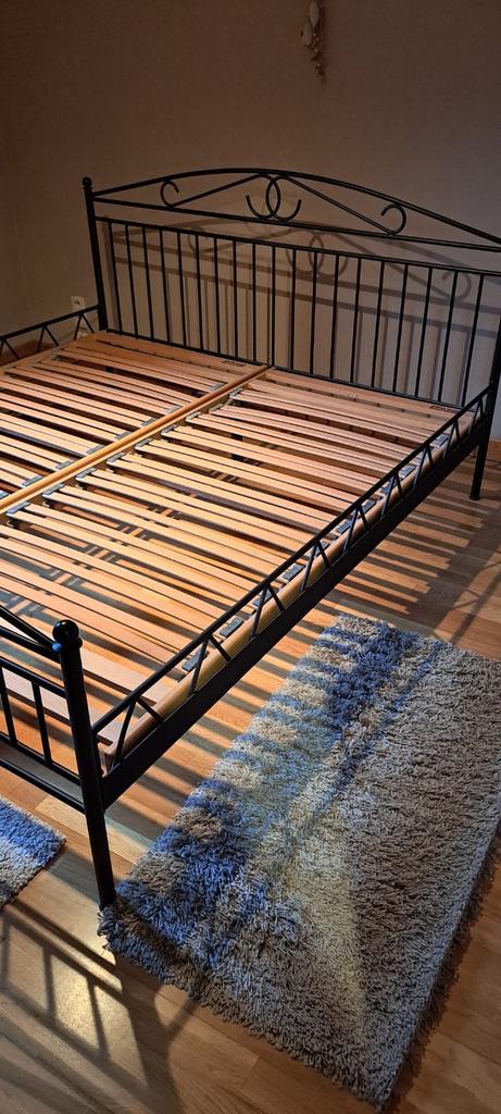 Bed met lattenbodem, Ophalen, Zo goed als nieuw