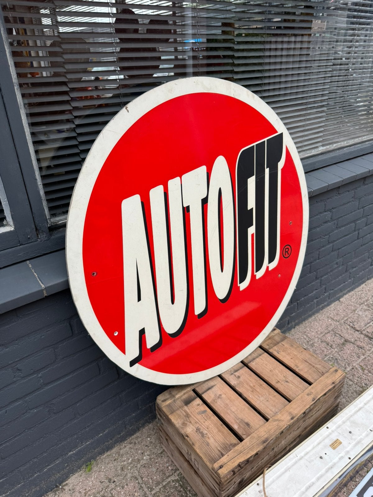 Groot garage reclamebord AutoFit XL, Verzamelen, Ophalen, Gebruikt, Reclamebord