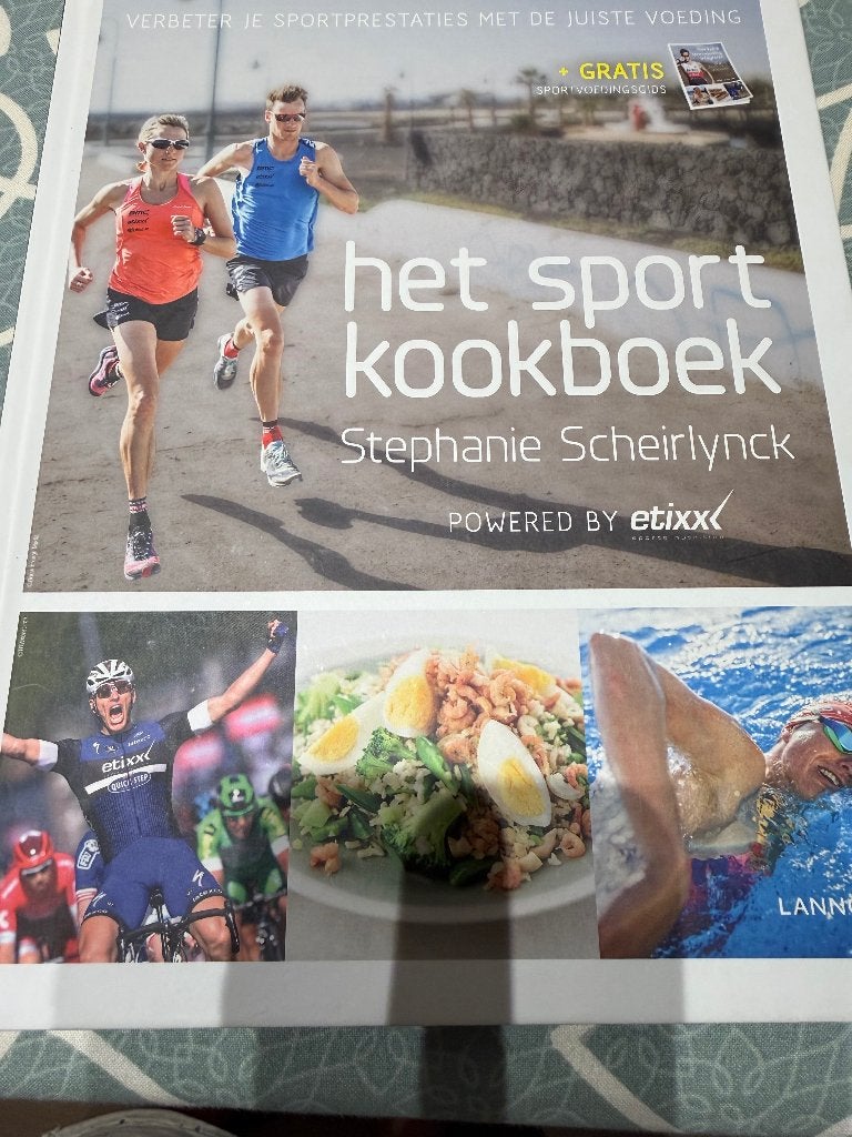Het sportkookboek, Stephanie Scheirlynck, Comme neuf, Enlèvement, Santé et Condition physique