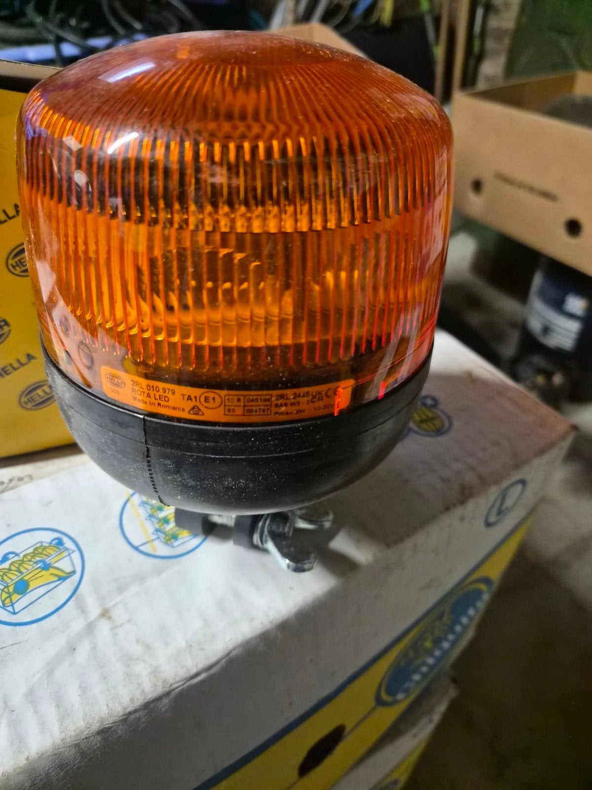 Hella zwaailicht  in led, Ophalen