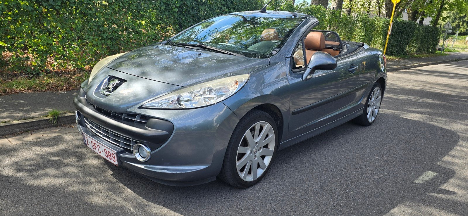 208 Cabrio 1.6 Essence Lez ok, Autos, Cuir, Argent ou Gris, Cabriolet, Boîte manuelle