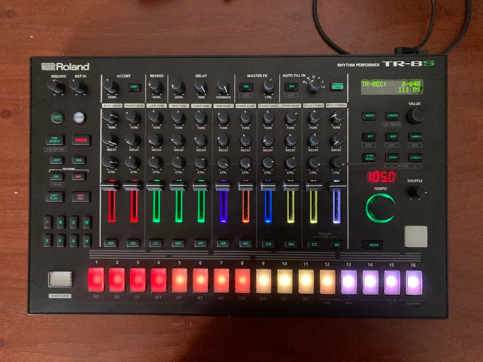 Roland TR-8S Lire descriptif!, Muziek en Instrumenten, Drumcomputers, Ophalen of Verzenden, Gebruikt, Roland