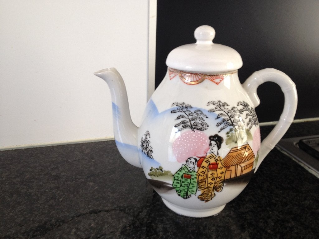 théière japonaise vintage - geisha, Antiquités & Art, Antiquités | Porcelaine, Enlèvement ou Envoi