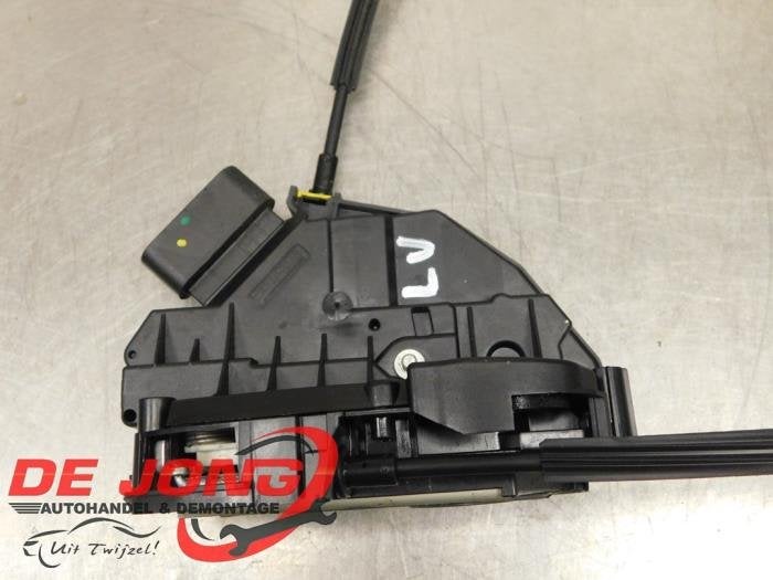 Deurslot Mechaniek 2Deurs links van een Ford Transit Courier, Gebruikt, -, -, Ophalen of Verzenden