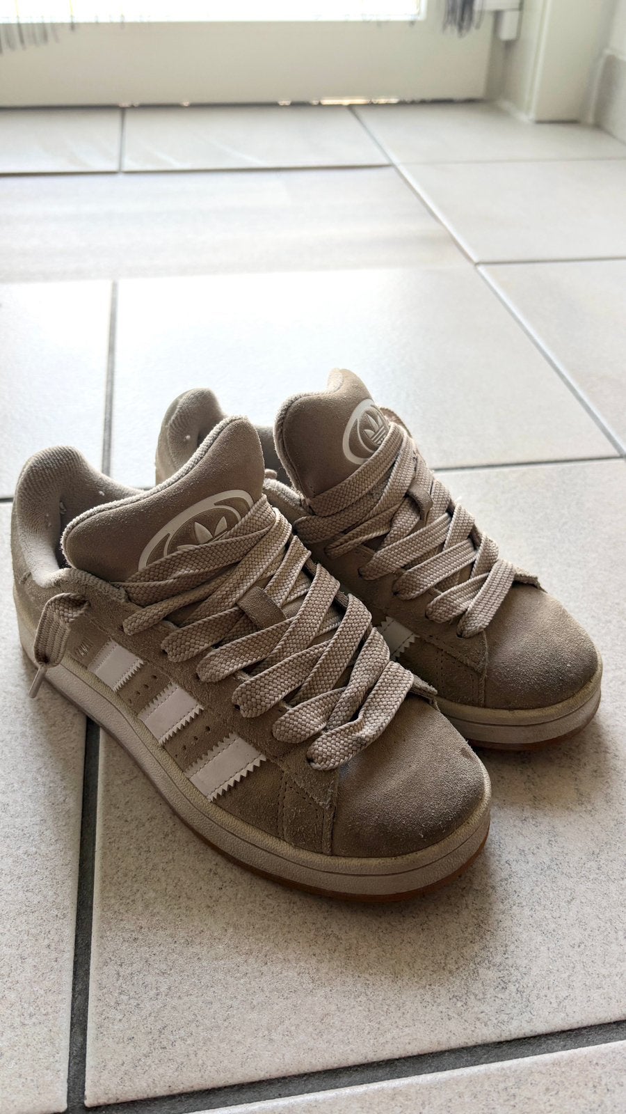 ADIDAS Campus - Beige, Beige, Comme neuf, Enlèvement, Autres types