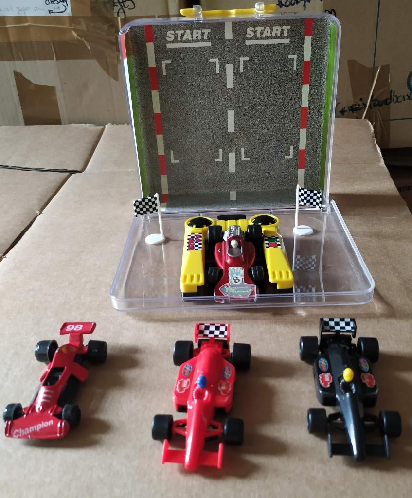 kist koffer met raceparcour en 3 race auto's, Ophalen of Verzenden, Nieuw