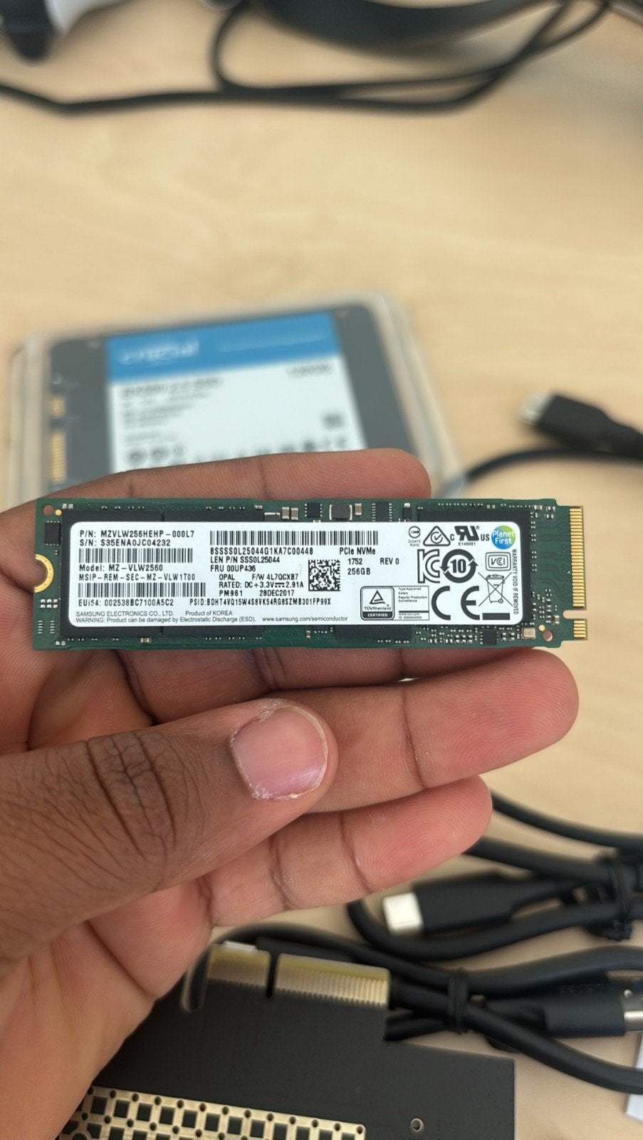 Samsung 256gb et Intel 180gb, Informatique & Logiciels, Disques durs, Enlèvement, SATA, SSD