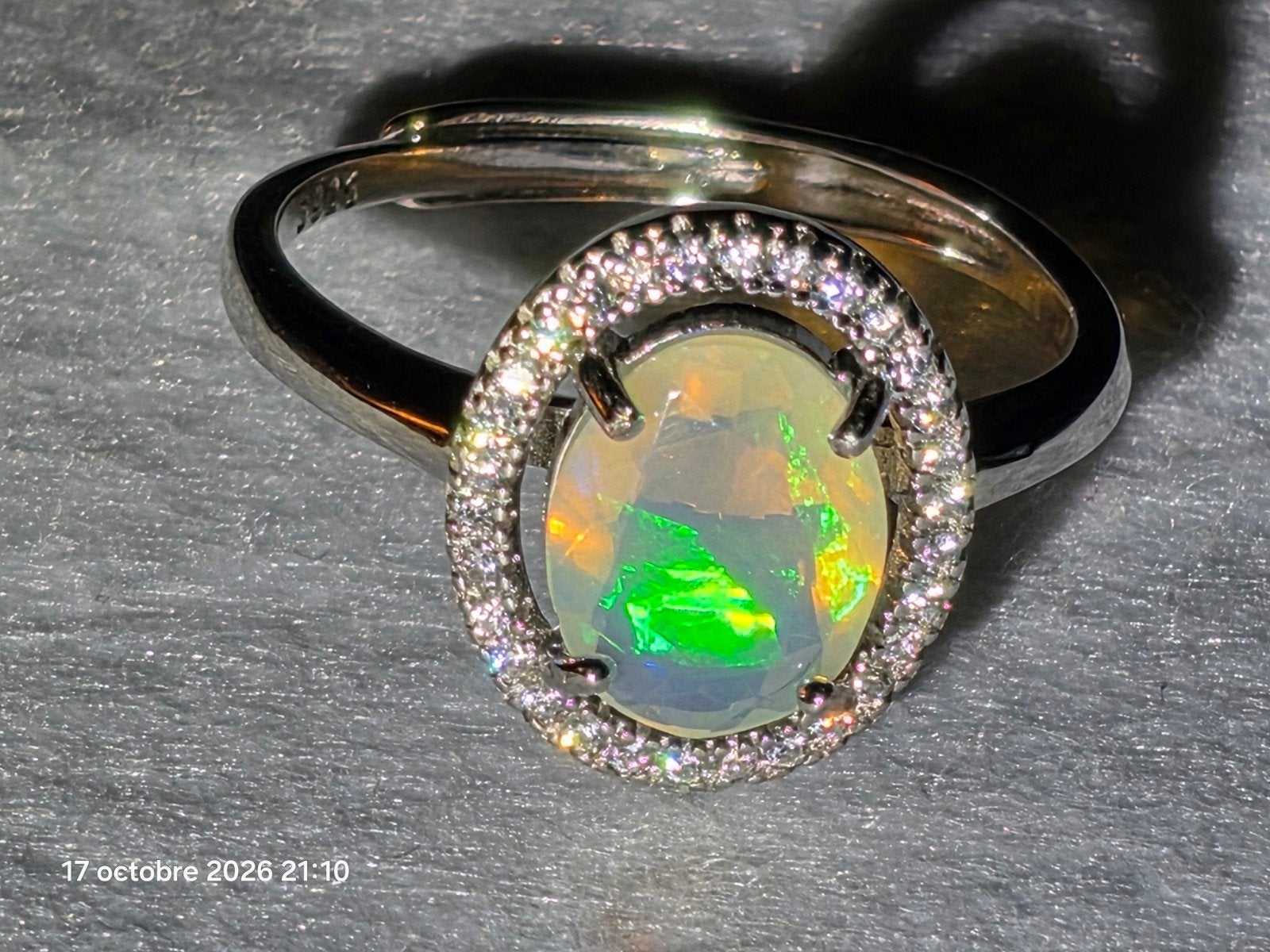 Bague réglable en argent massif 925 avec opale naturelle, Neuf, Autres couleurs, Enlèvement, Argent