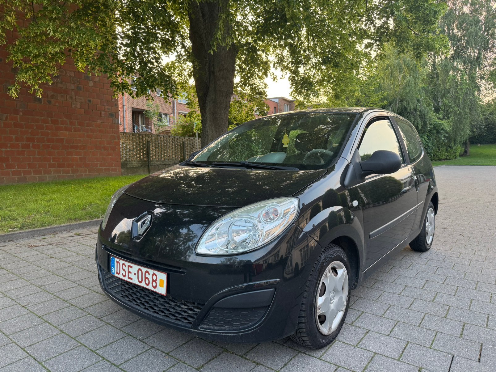 RENAULT TWINGO 1.2i ESSENCE / 3 PORTES / CONTROLE OK, Bluetooth, Essai à domicile, Entreprise, Euro 4