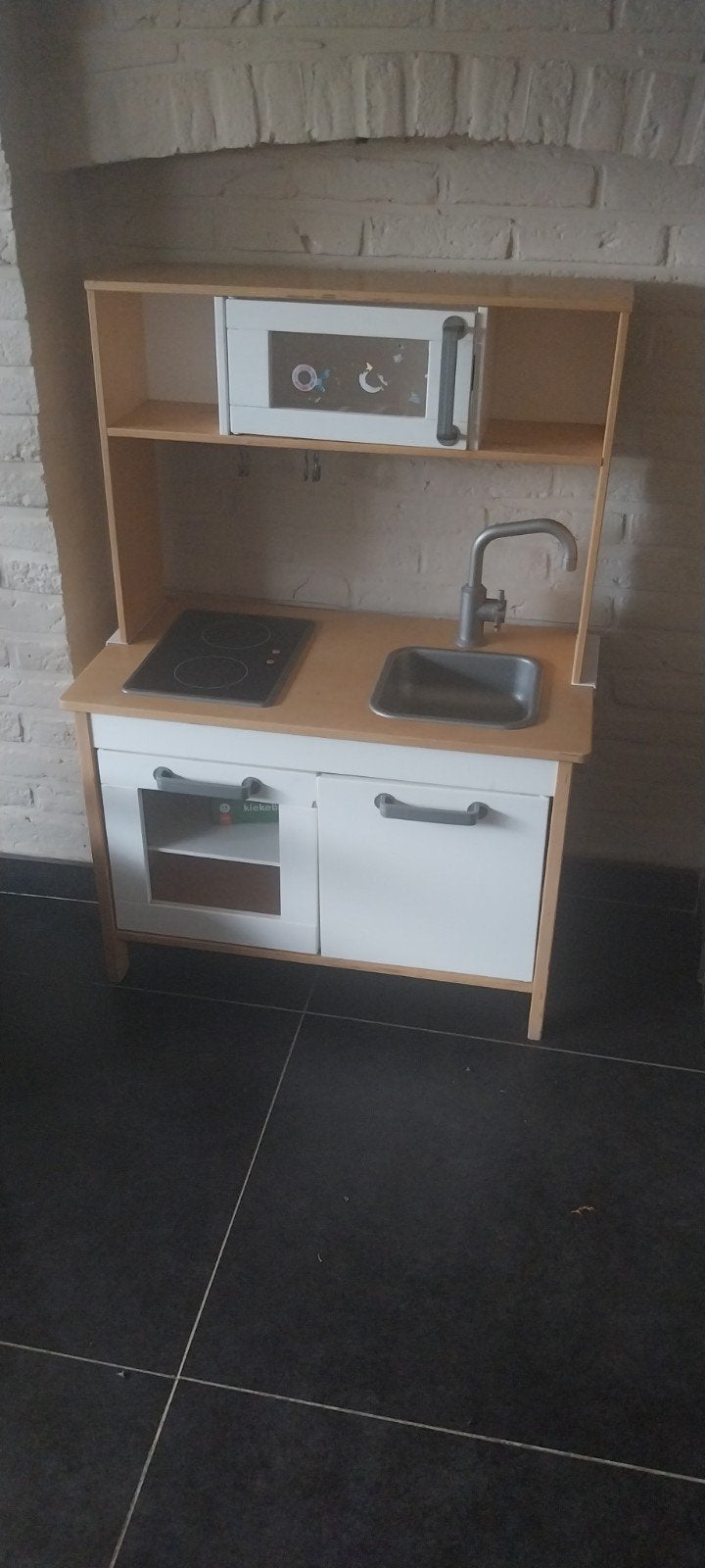 Speelgoed keukentje, Ophalen