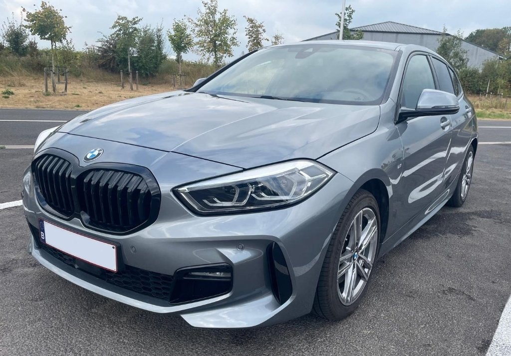BMW 118i M-pakket, Autos, BMW, Argent ou Gris, Achat, Euro 6, Entretenue par le concessionnaire