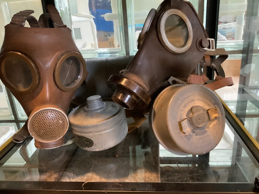 Setje gasmaskers, Verzamelen, Militaria | Algemeen, Ophalen of Verzenden