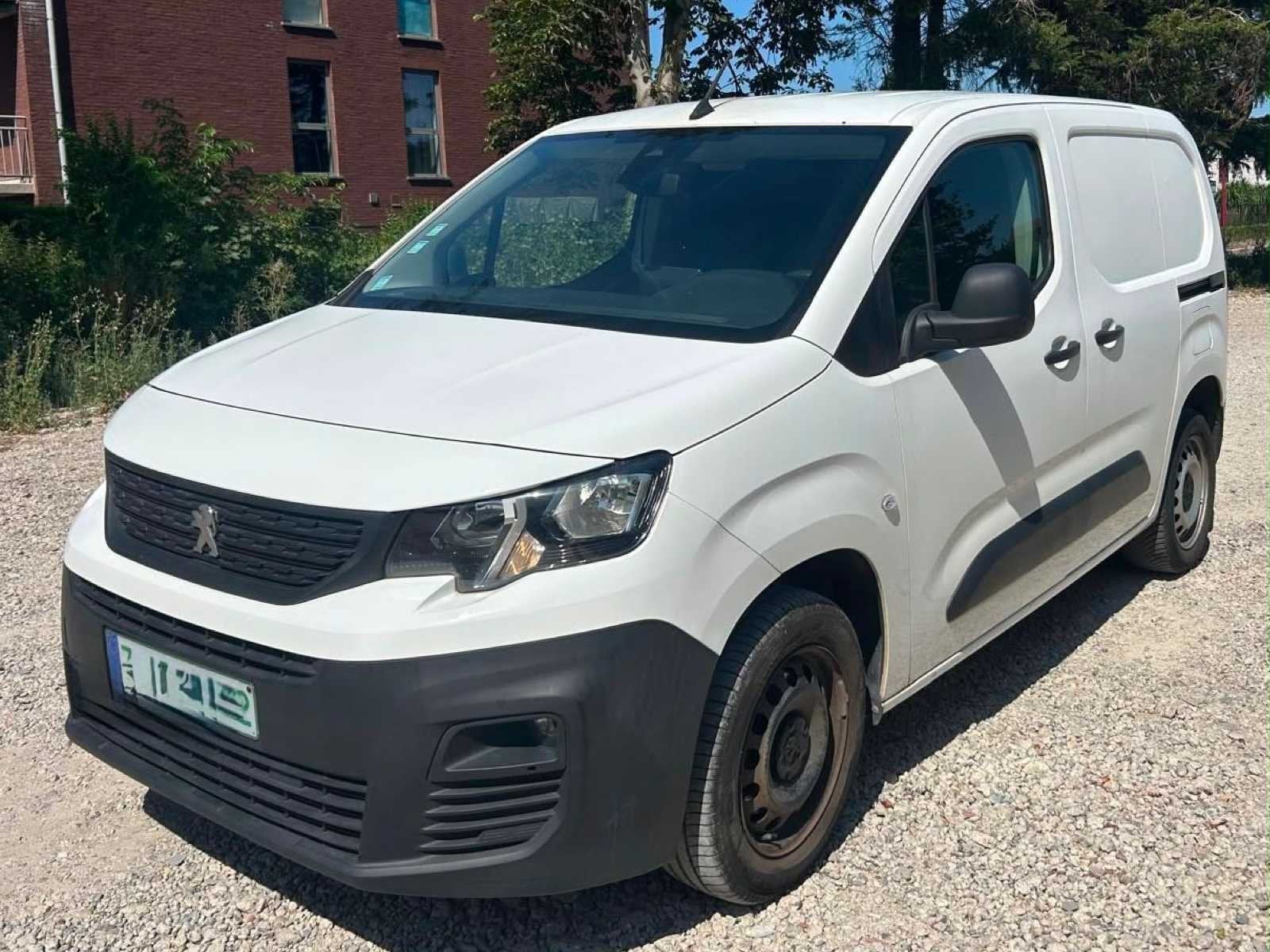 2020 Peugeot Parter 1.5 diesel automaat, Auto's, Bestelwagens en Lichte vracht, Automaat, Gebruikt, Euro 6, Bedrijf