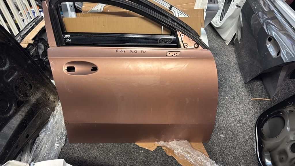 Mercedes A klasse w177 Portier deur rechts voor, Ophalen, Voor, Deur