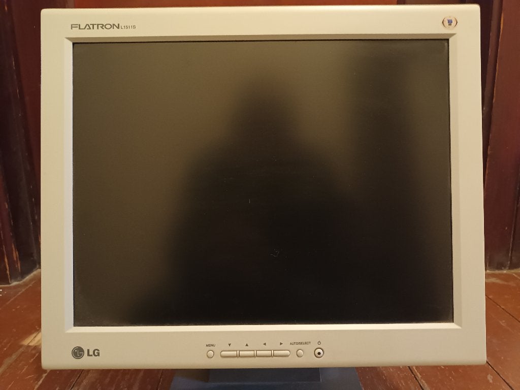 FLATRON L1511S BEELDSCHERM, Computers en Software, Ophalen, Kantelbaar, Zo goed als nieuw, VGA