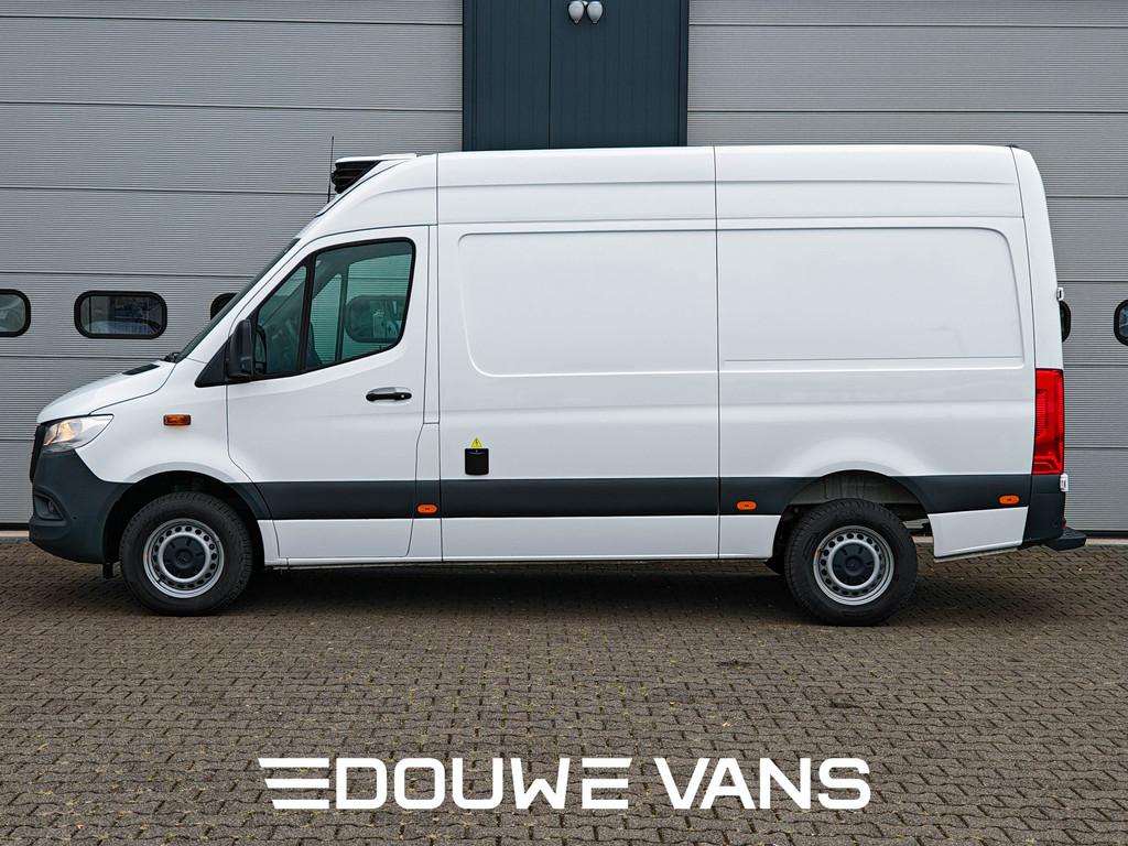 Mercedes-Benz Sprinter L2H2 317 Koel- Vrieswagen Dag Nacht M, Auto's, Bestelwagens en Lichte vracht, Gebruikt, Zwart, 4 cilinders