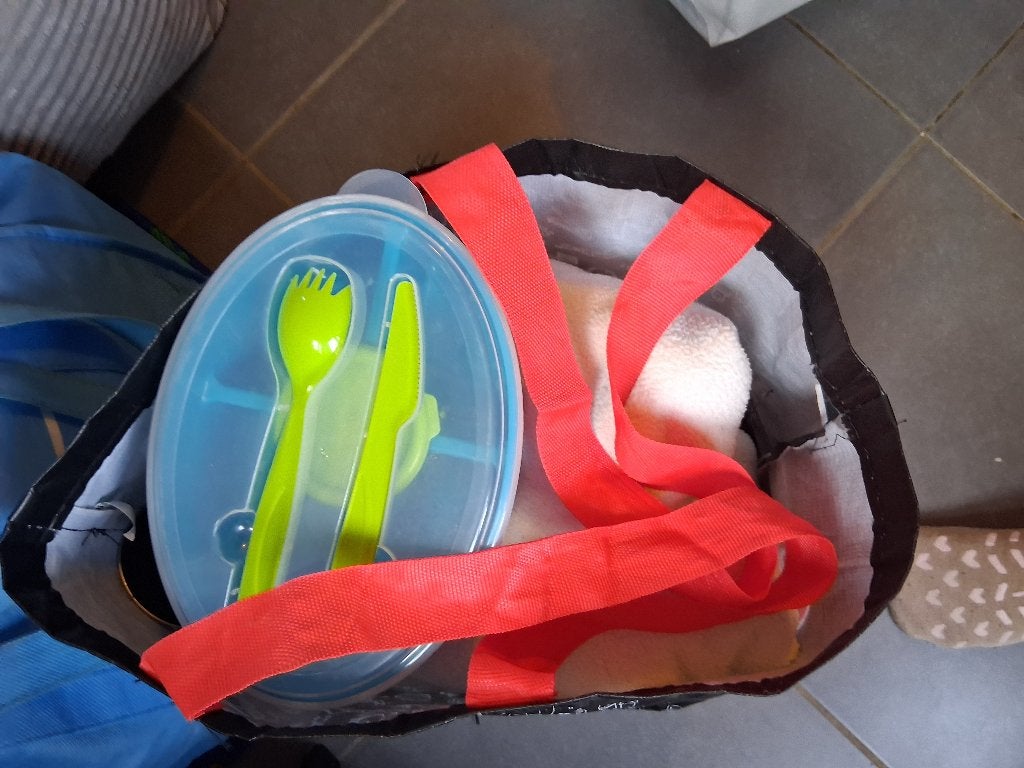 Spullen voor rommelmarkt, Enlèvement