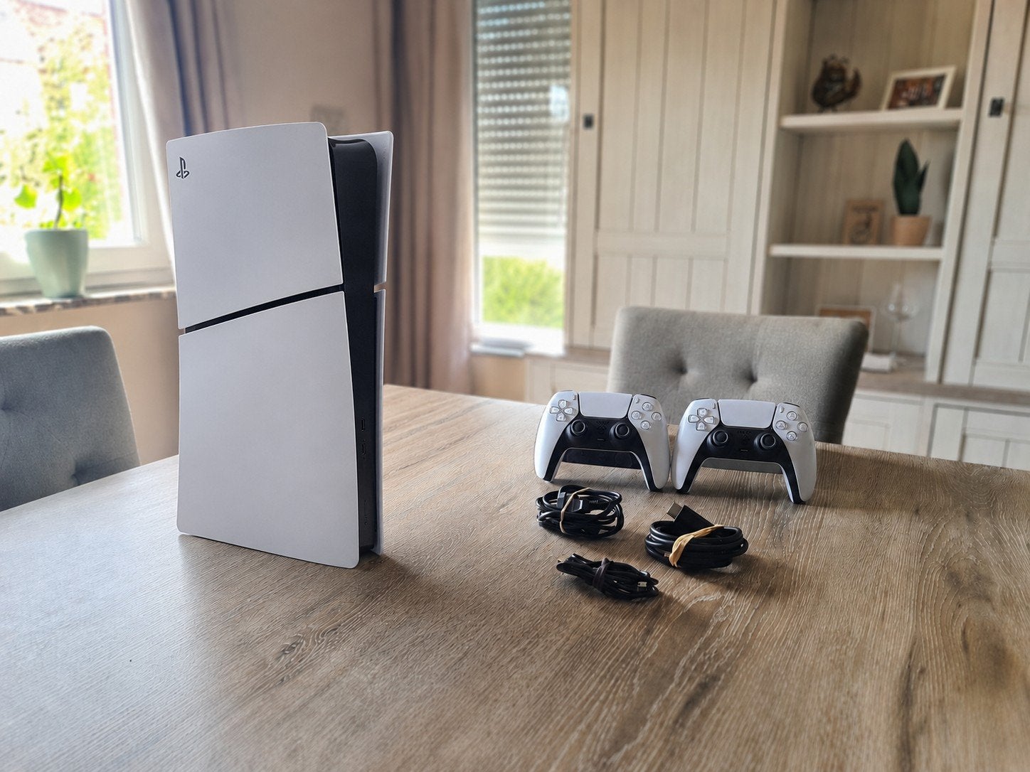 Playstation 5 Slim Digital Edition 1TB + 2 Controllers, Games en Spelcomputers, Spelcomputers | Sony PlayStation 5, Ophalen, Zo goed als nieuw
