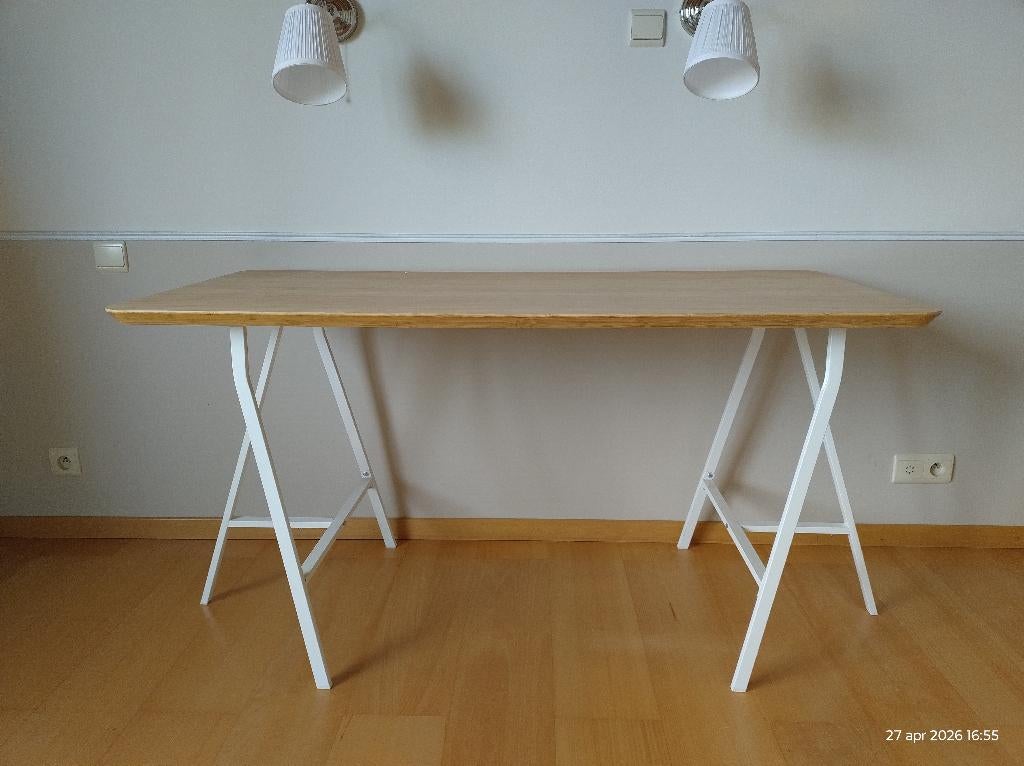 bureau met 2 schragen, Ophalen, 150 cm, Hout, Schoolbureau