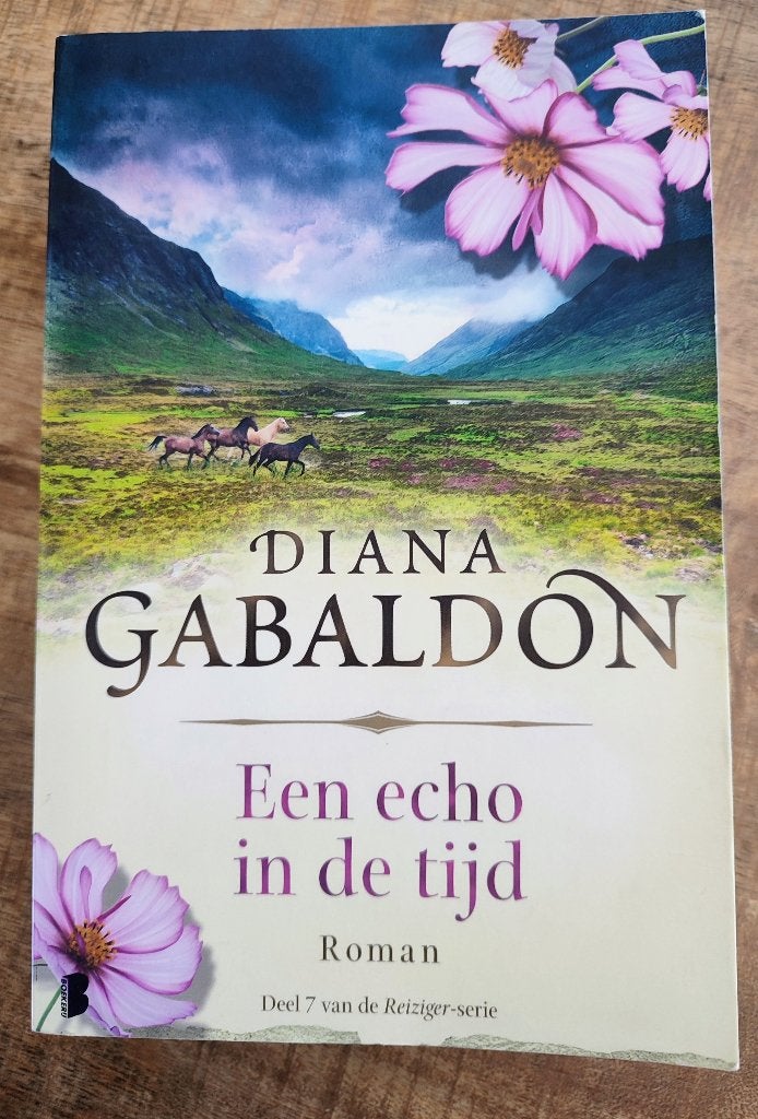 Diana Gabaldon - Een echo in de tijd. Deel 7 van de Reiziger, Ophalen of Verzenden, Nederland, Diana Gabaldon, Zo goed als nieuw