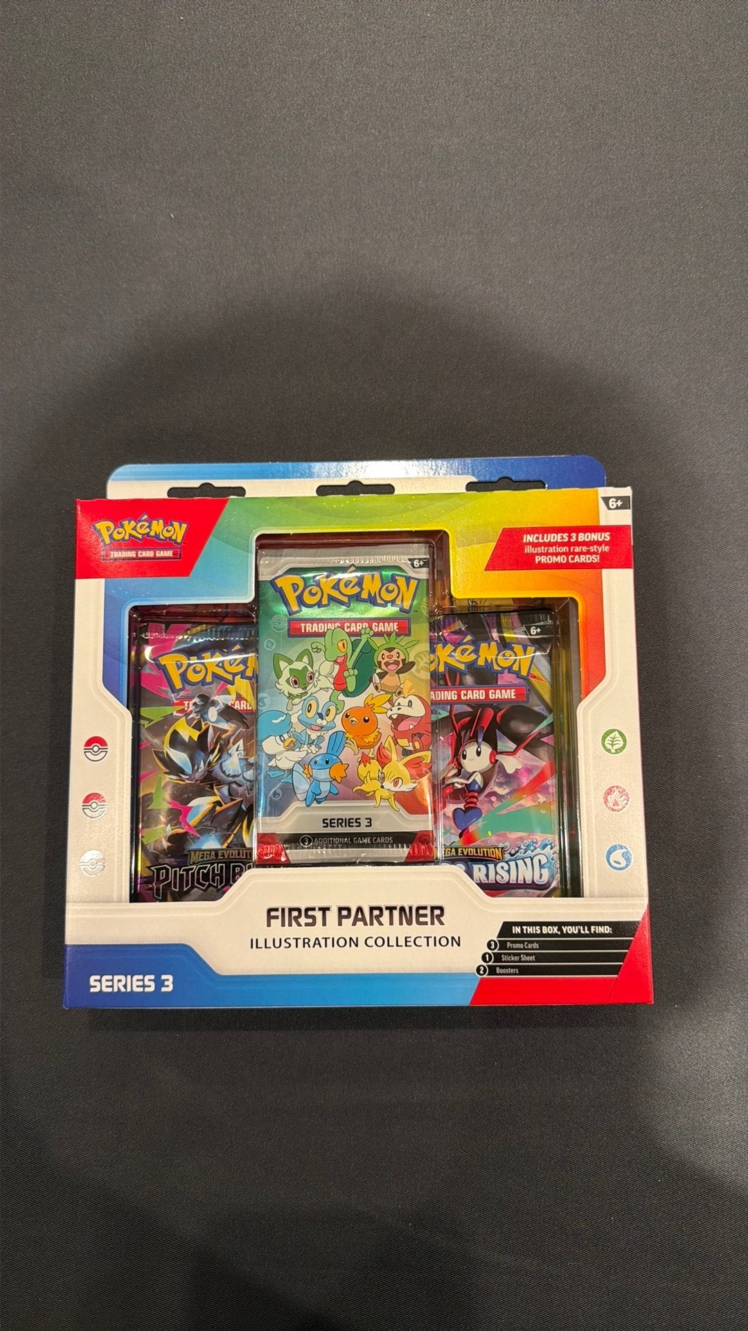 First Partner - Illustration collection SERIE 3, Hobby en Vrije tijd, Verzamelkaartspellen | Pokémon, Ophalen, Nieuw