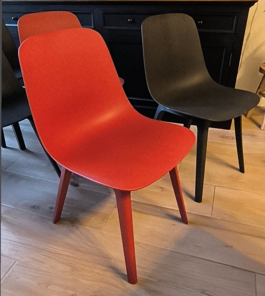 6 Chaises Ikea, Maison & Meubles, Chaises, 4 Anthracite + 2 Rouge, Autres couleurs, Comme neuf, Synthétique